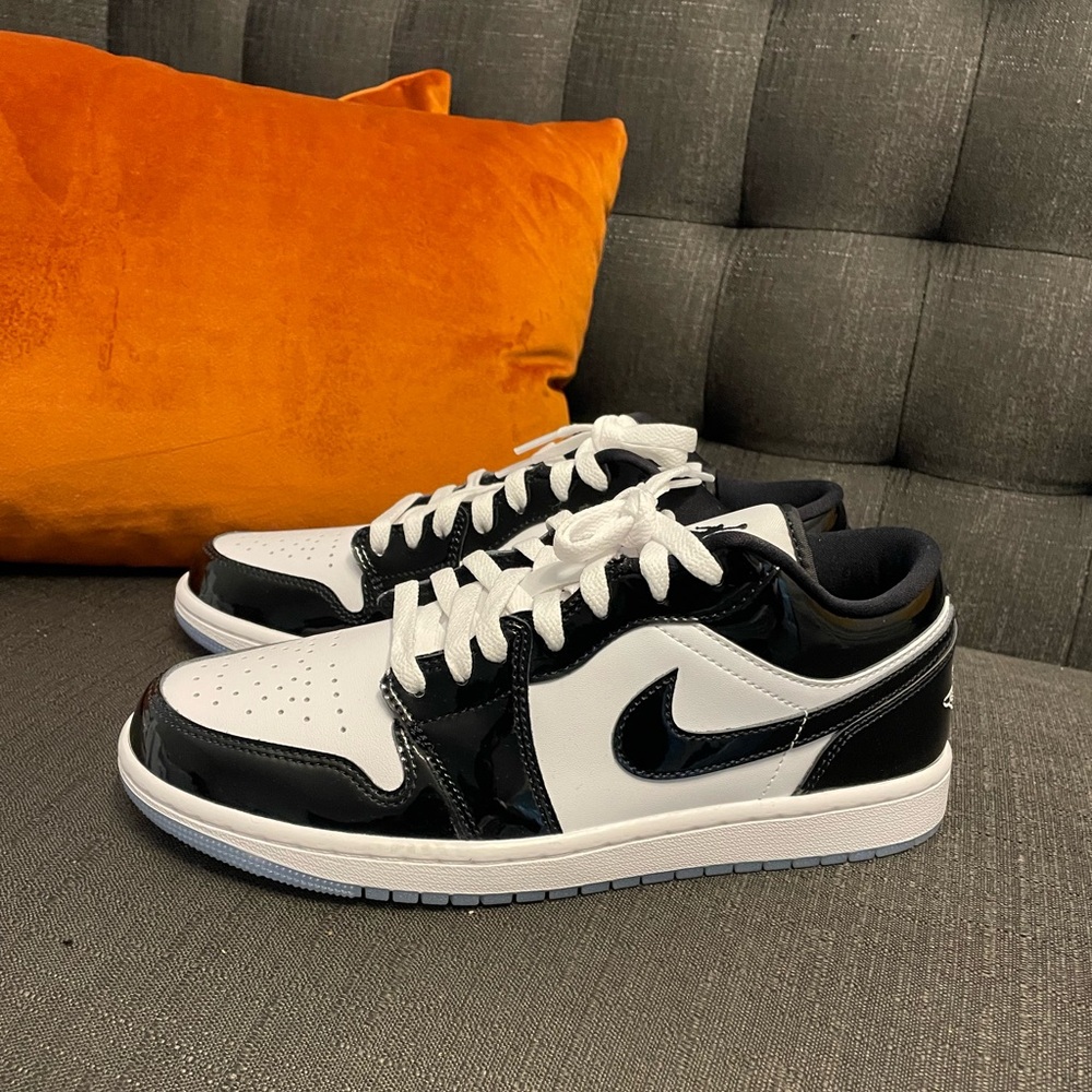Jordan 1 Low SE Concord